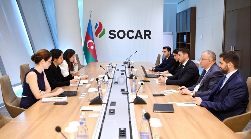 SOCAR İMF ilə bərpa olunan enerji və qaz ixracı infrastrukturunu müzakirə edib