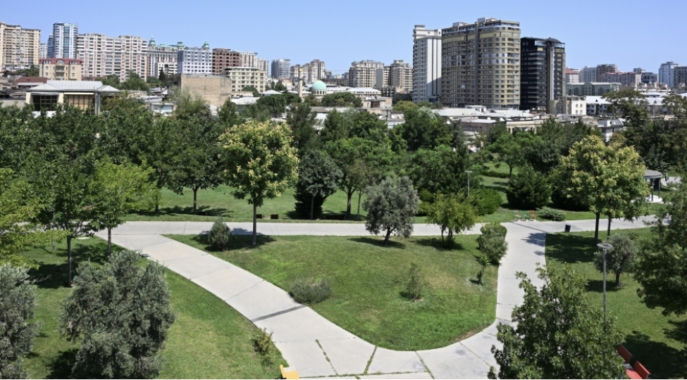 merkezi-parkin-erazisinin-genishlendirilmesi-bakini-daha-da-gozelleshdirecek