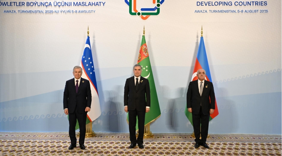 avazada-azerbaycan-turkmenistan-ve-ozbekistan-uchterefli-gorushu-olub
