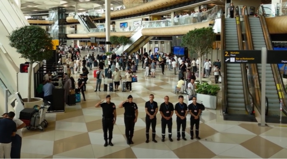 hokume-eliyevanin-dogum-gunu-ile-elaqedar-baki-aeroportunda-bir-deqiqelik-sukut-elan-olunub