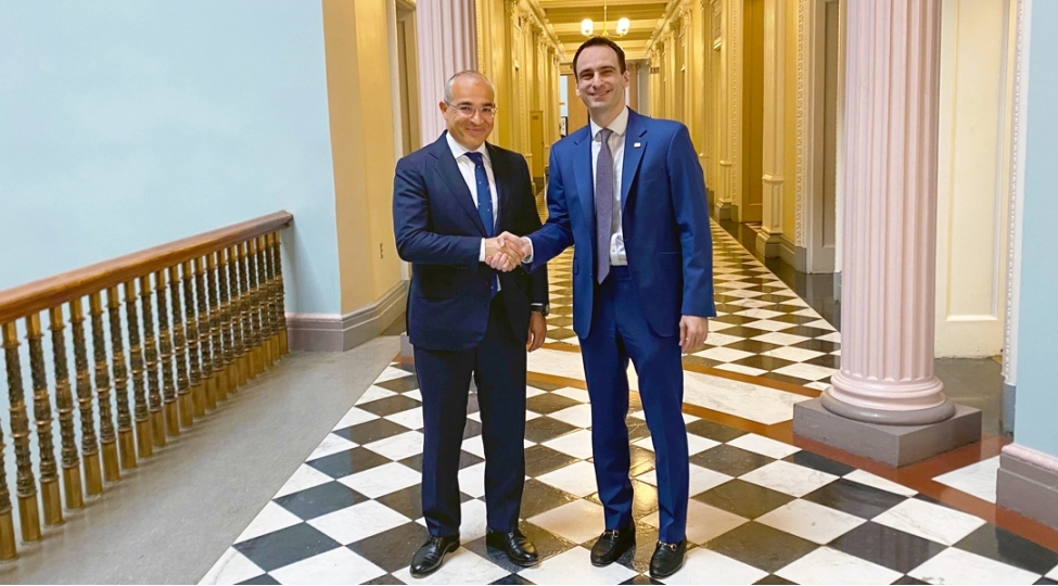 mikayil-cabbarov-ag-evin-elm-ve-texnologiya-siyaseti-idaresinin-direktoru-ile-gorushub