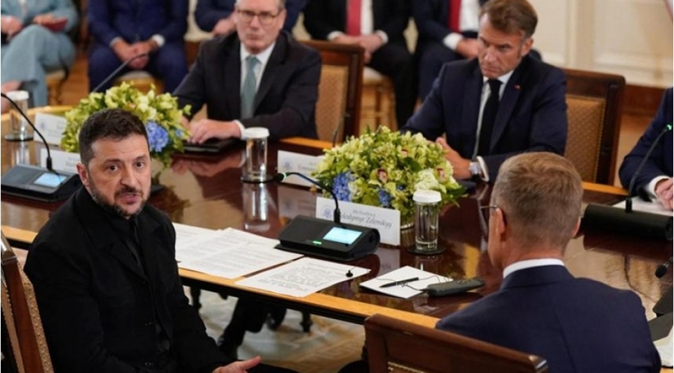 zelenski-putin-ve-trampla-gorushde-erazi-meselelerini-muzakire-etmeye-hazirdir