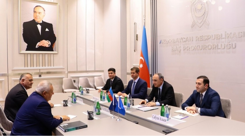 kamran-eliyev-mdb-ye-uzv-dovletlerin-bash-prokurorlarinin-elaqelendirme-shurasinin-icrachi-katibini-qebul-edib