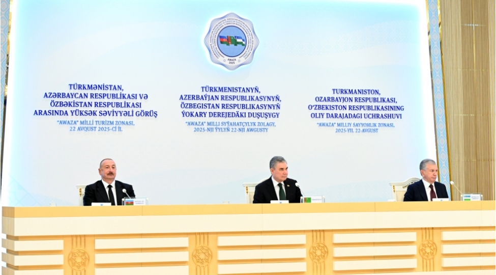 turkmenbashi-sheherinde-senedlerin-imzalanmasi-merasimi-olub