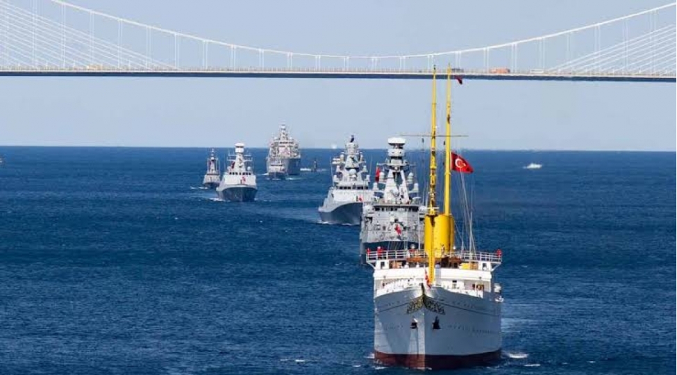 istanbul-bogazindan-gemilerin-kechidi-olub