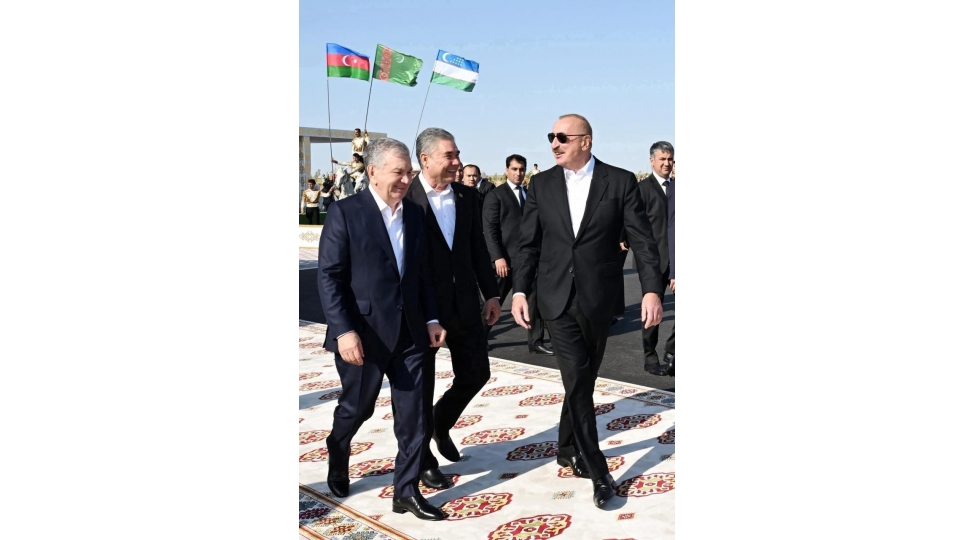 turkmenistan-zirvesi-turk-dunyasinin-birliyine-yeni-nefes-verdi