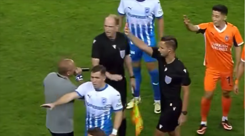 hakim-futbolchulara-yox-ona-qirmizi-vereqe-gosterdi