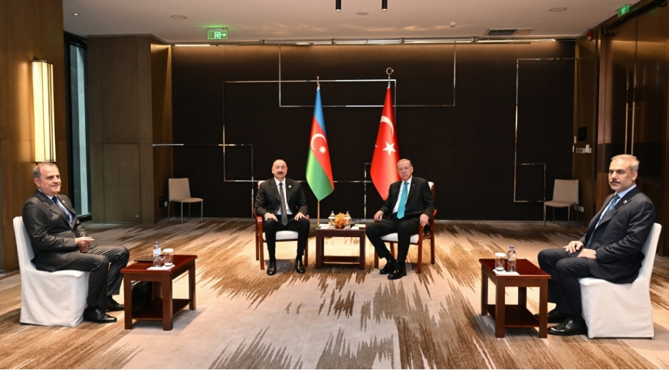 azerbaycan-ve-turkiye-prezidentleri-tiencinde-gorushubler