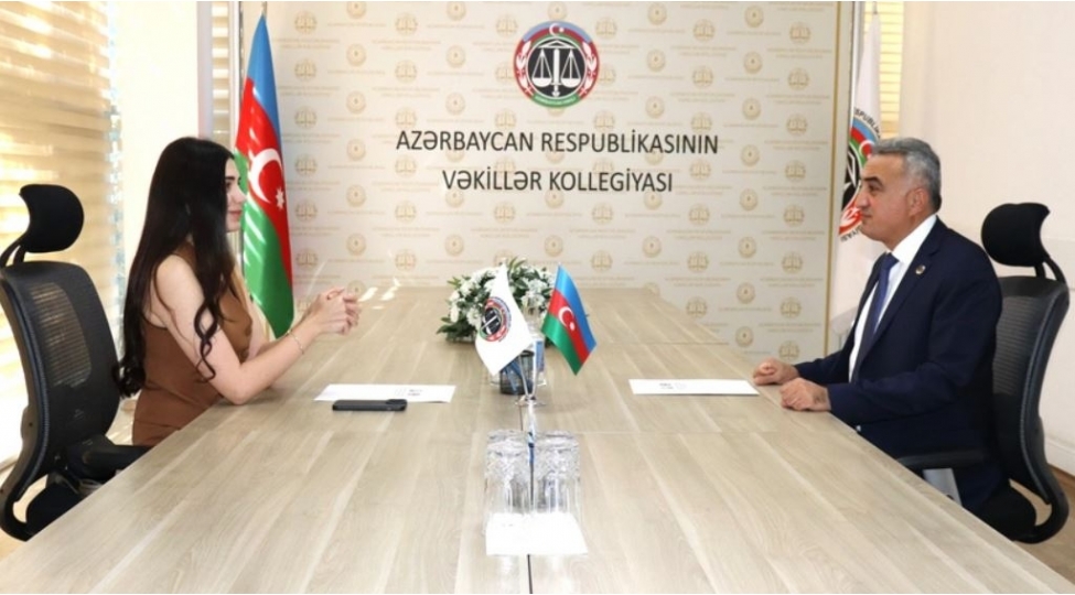 vekiller-kollegiyasinin-sedri-kembric-universitetine-qebul-olunan-vekille-gorushub