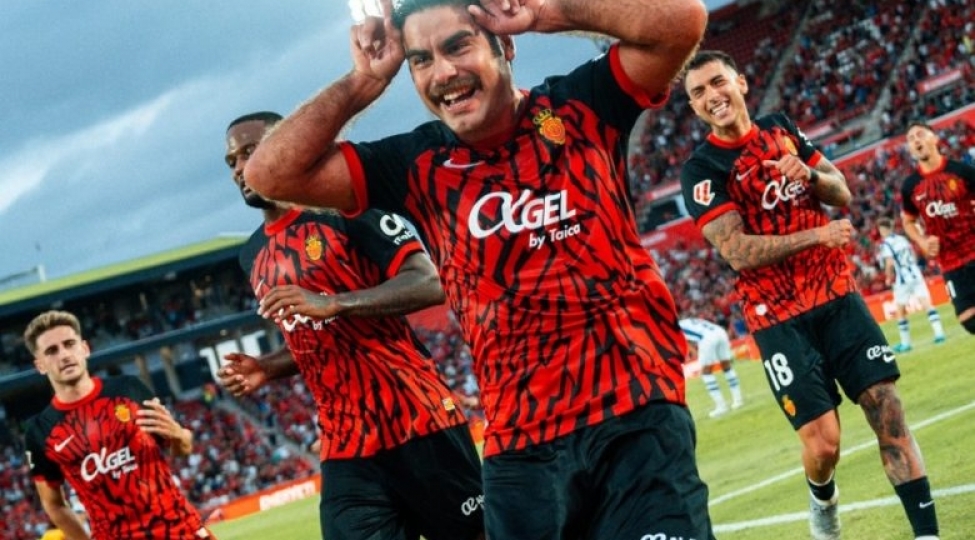 la-liqa-klubunun-futbolchusu-10-gun-meshqlerden-ve-oyunlardan-kenarlashdirilib