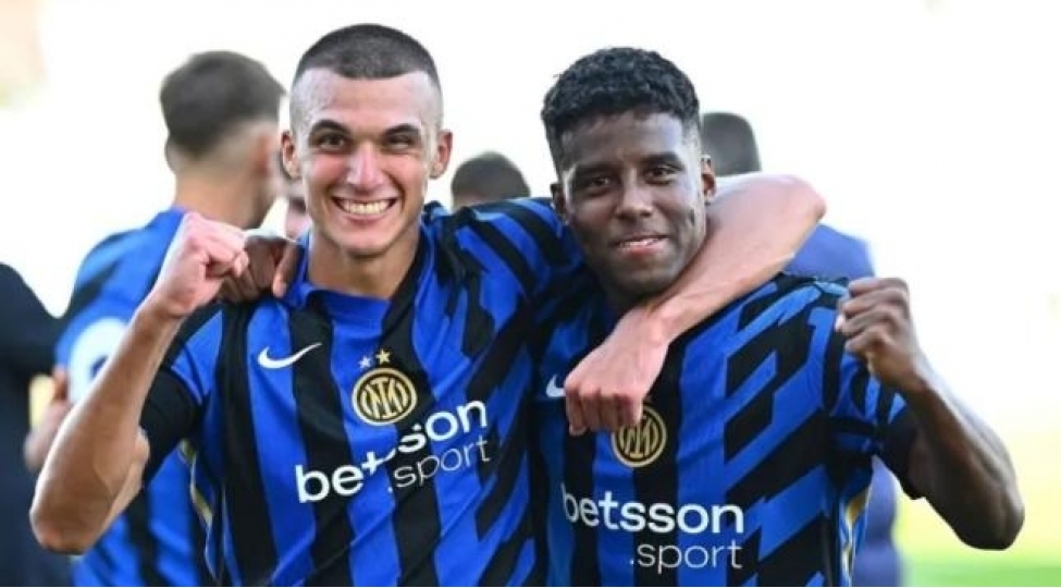 inter-iki-futbolchusu-ile-muqavileni-uzatdi