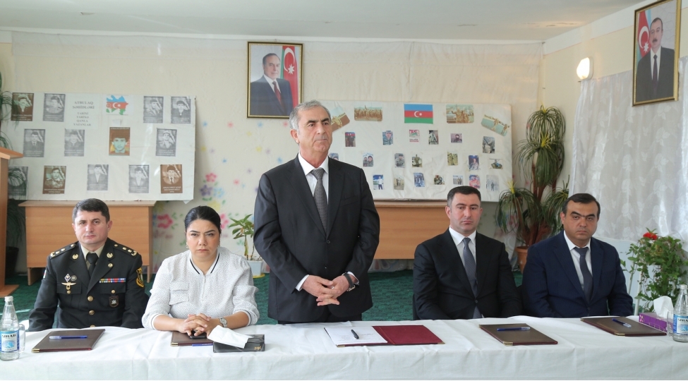 haciqabul-rayonunun-kurdchu-kendinde-novbeti-seyyar-qebul-gorush-kechirilib