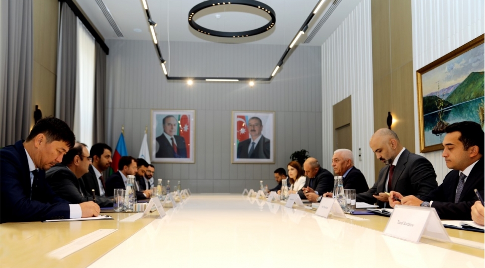 azerenerji-ile-masdar-shirketi-arasinda-muzakireler-aparilib
