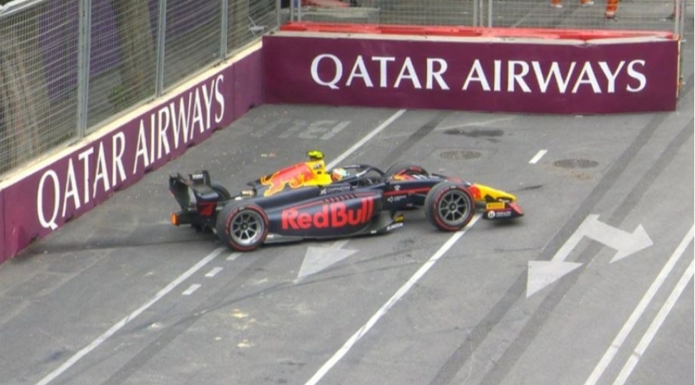 formula-2-pilotu-bakida-kechirilen-serbest-yurushde-ugursuzluqla-uzleshib