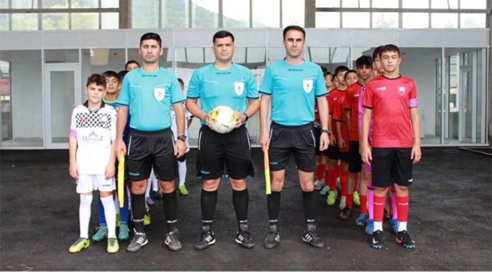 qebelede-iii-mdb-oyunlarina-hazirliq-meqsedile-test-xarakterli-futbol-matchi-kechirilib