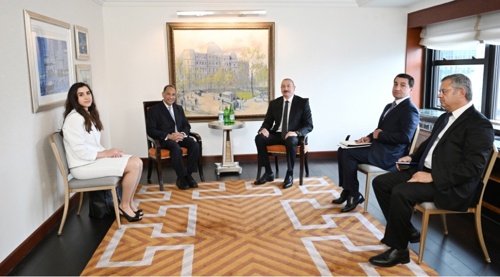 prezident-ilham-eliyev-nyu-yorkda-absh-ticaret-palatasinin-bash-vitse-prezidenti-ile-gorushub-yenilenib