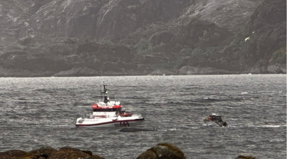 isvechli-qiz-lofoten-adalarinda-qayiq-qezasi-neticesinde-itkin-dushub