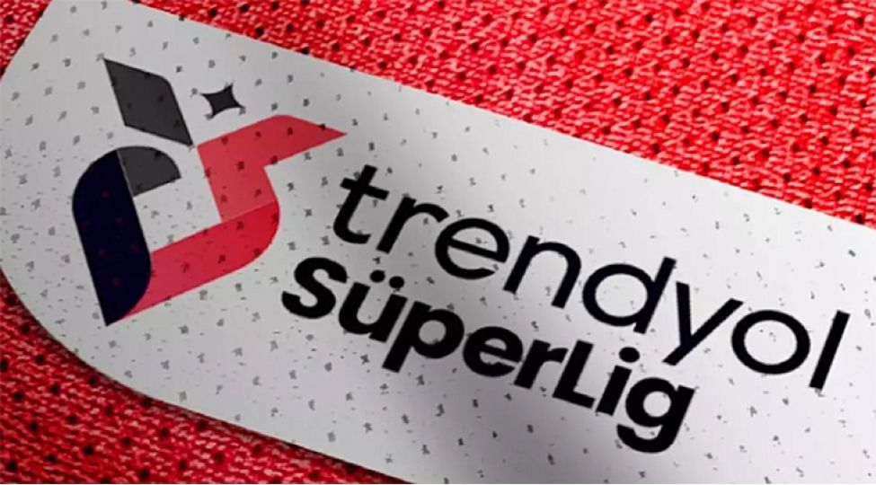 super-liqa-qalatasaray-seferden-3-xalla-donur