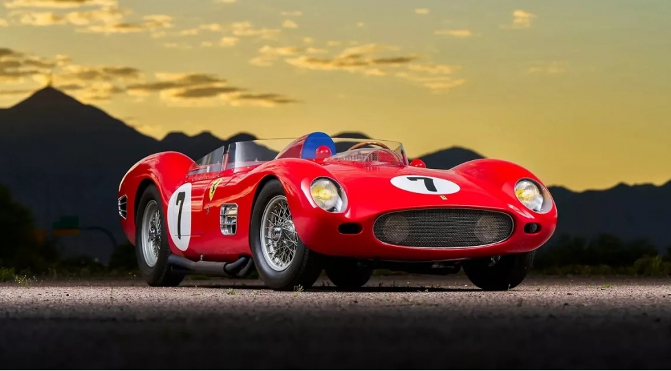 en-bahali-ferrari