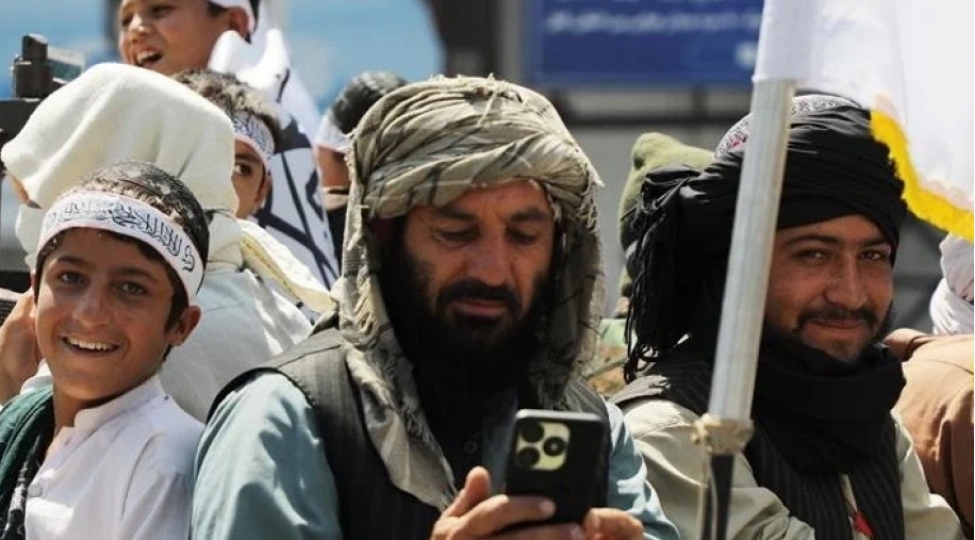 efqanistanda-mobil-telefonlar-ve-internet-ishlemir