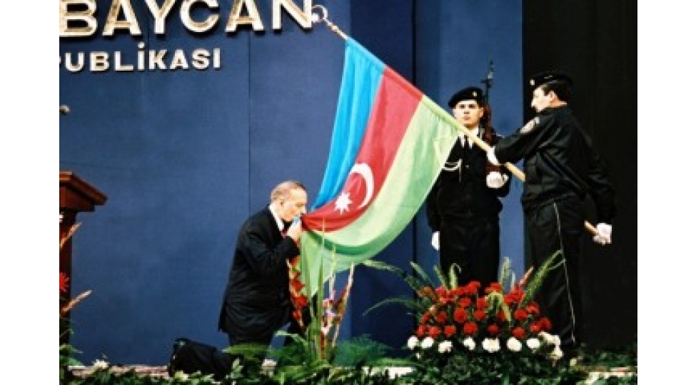 azerbaycanda-yeni-merhelenin-bashlangic-tarixi-3-oktyabr-1993