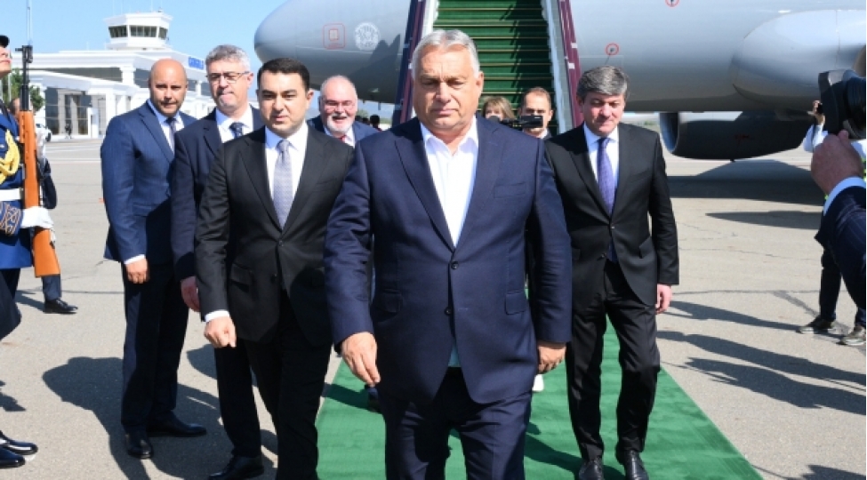 viktor-orban-tdt-nin-zirve-gorushunde-ishtirak-etmek-uchun-qebelede-seferdedir