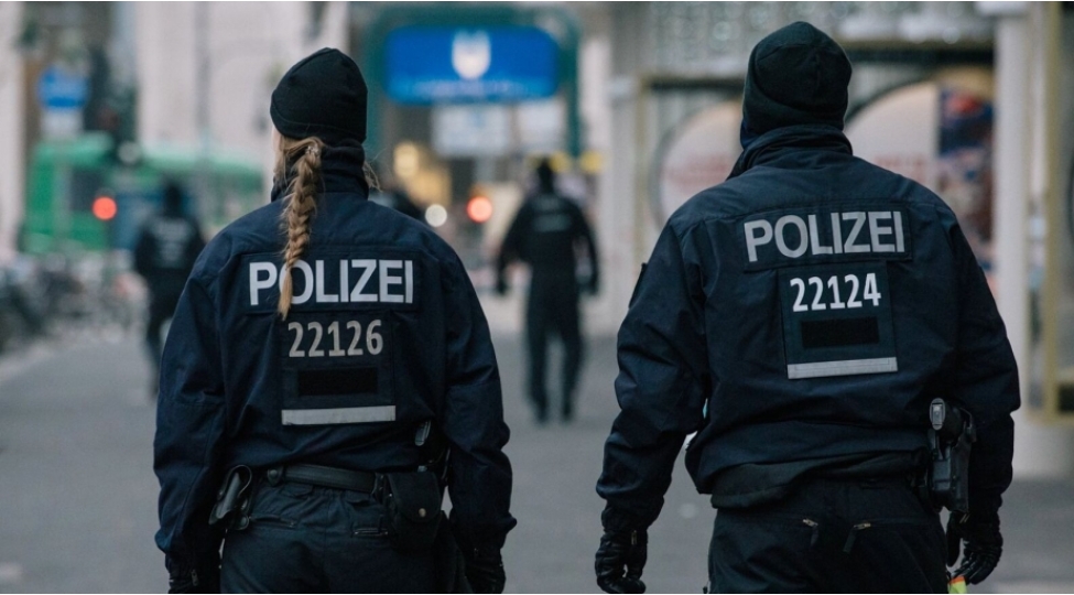 almaniya-hakimiyyeti-polise-pilotsuz-uchush-aparatlarini-vurmaga-icaze-verecek