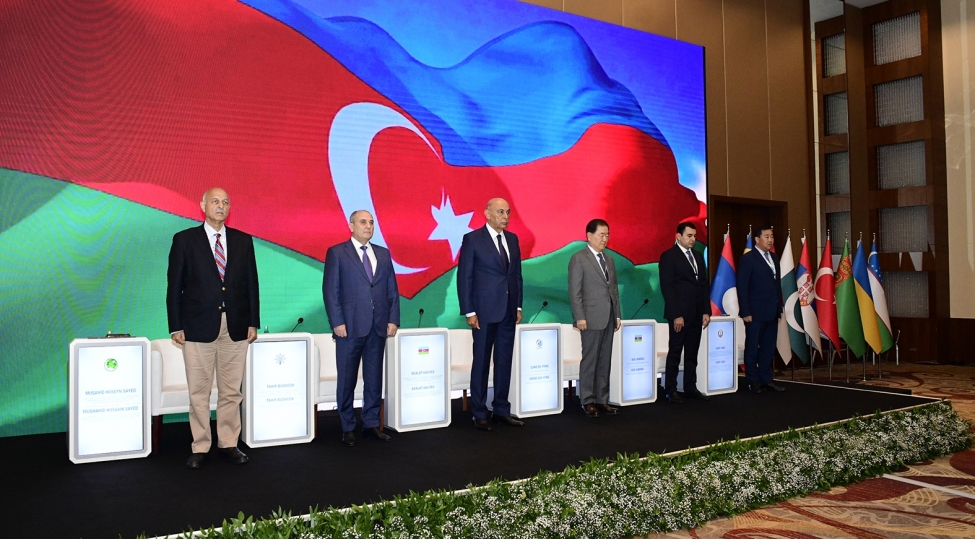 milli-muxteliflikden-qlobal-hemreyliye-yeni-dunya-nizaminda-medeniyyetin-rolu-foto