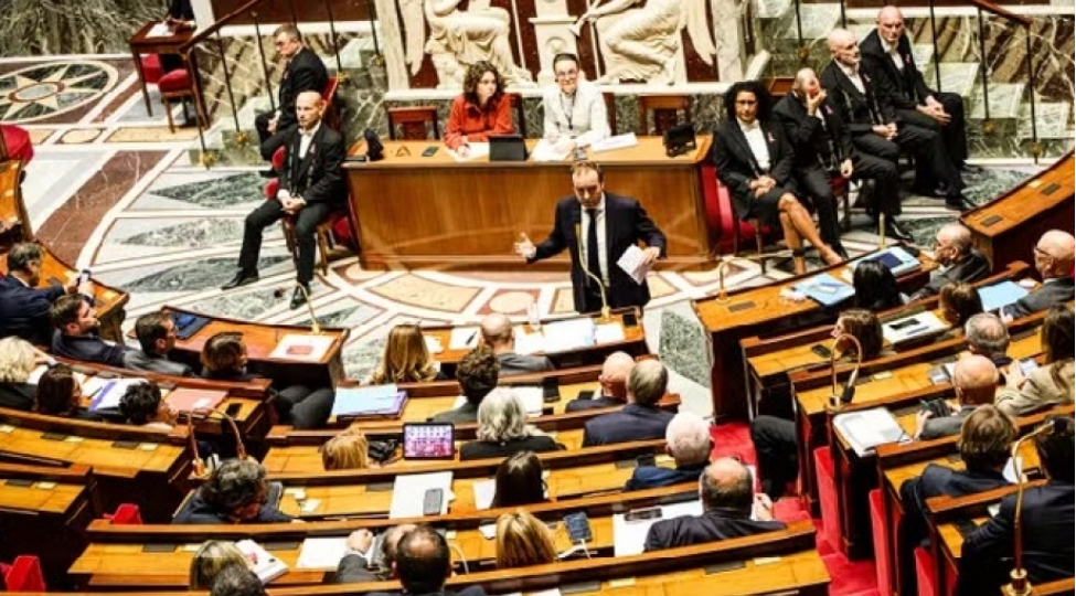 fransada-sosialistler-bash-nazire-guzeshte-getmeyeceklerini-bildirirler