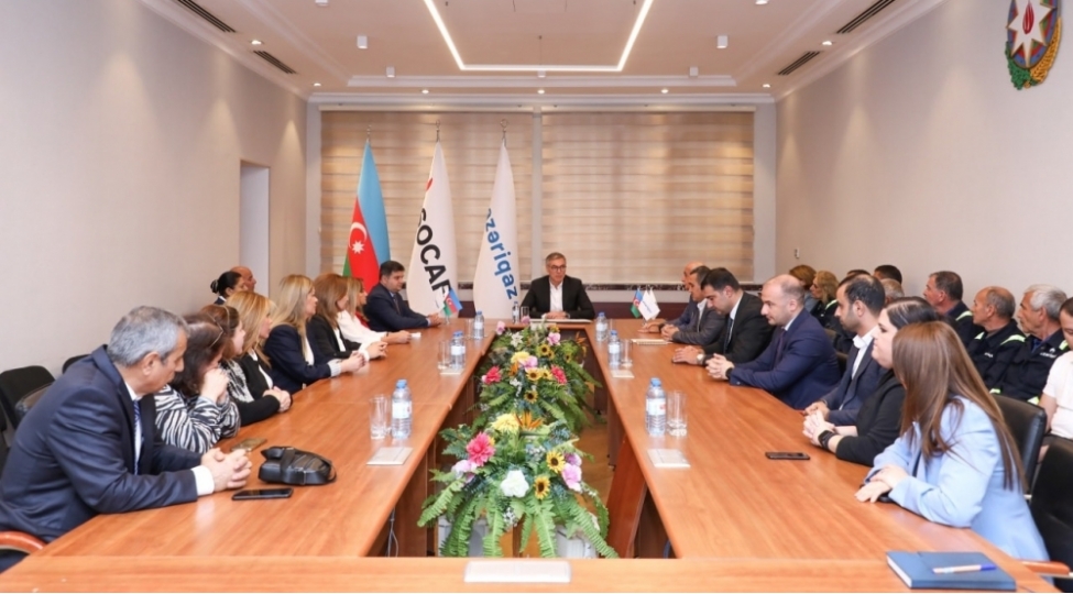 emek-fealiyyetinde-ferqlenen-ishchilerle-gorush-kechirildi-foto