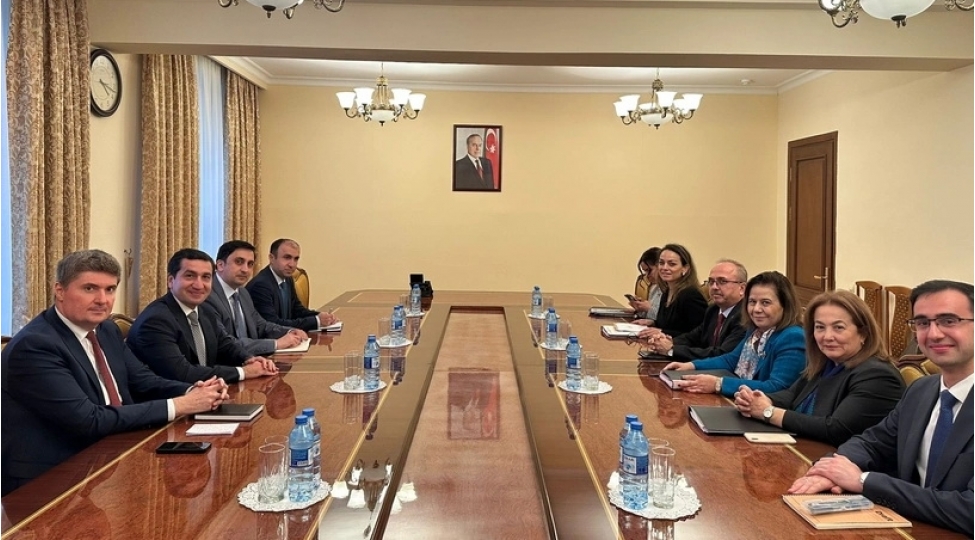 turkiye-xin-bashchisinin-muavini-hikmet-haciyev-ve-xelef-xelefovla-ikiterefli-munasibetleri-muzakire-edib-foto