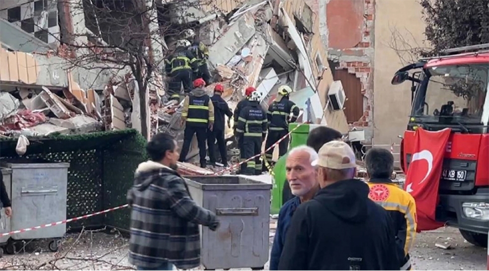 turkiyede-altimertebeli-bina-uchub