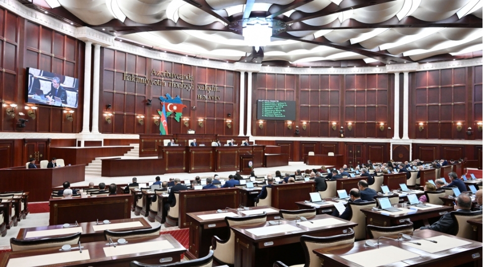 milli-meclisin-dekabrin-16-na-olan-plenar-iclasinin-gundeliyi-achiqlanib