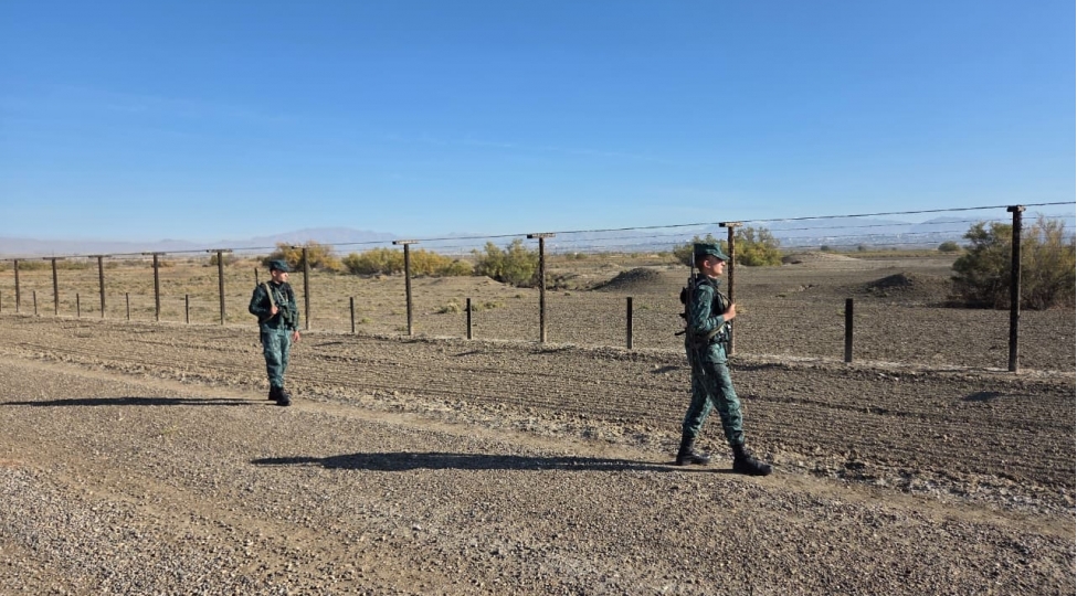 dsx-ozgesine-mexsus-senedle-serhedimizi-kechmeye-cehd-gosteren-9-nefer-saxlanilib