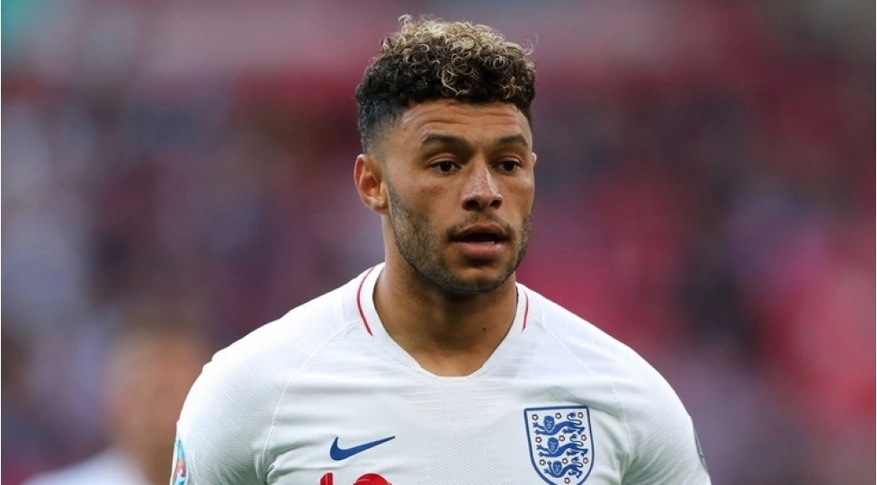 aleks-oksleyd-chemberlen-arsenal-komandasinin-meshqlerine-qatilir