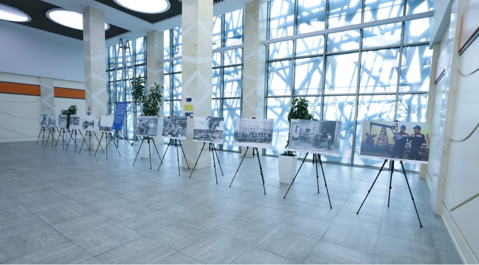 qara-qizilin-saldigi-demir-yollar-fotosergisi-sabunchu-vagzalina-kochdu-foto