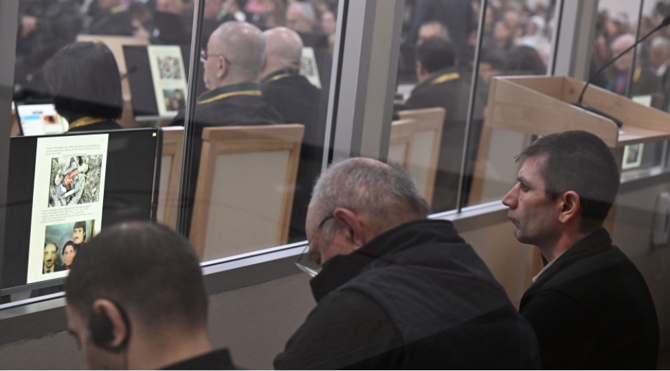 ermenistan-vetendashlarinin-mehkemesinde-prokurorlarin-chixishi-bashladi