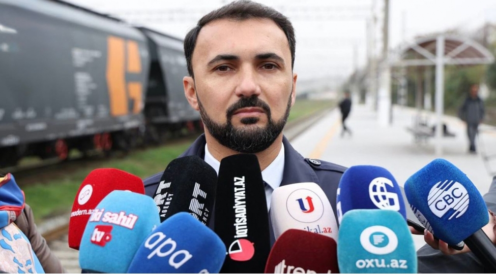 qazaxistan-taxili-ile-yuklenmish-qatar-azerbaycandan-ermenistana-yola-salinib-videoyenilenib