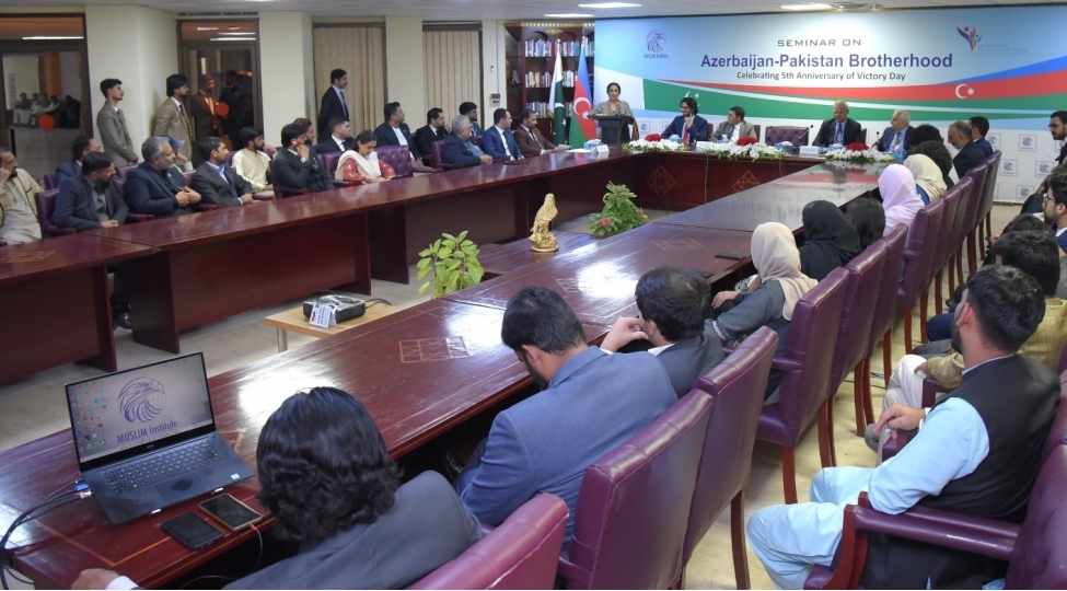 xarici-universitetlerde-zefer-gunune-hesr-olunan-tedbirler-kechirilib