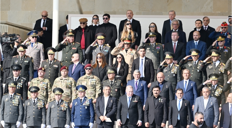 herbi-paraddabir-sira-olkelerin-ordu-rehberliyi-ishtirak-edib