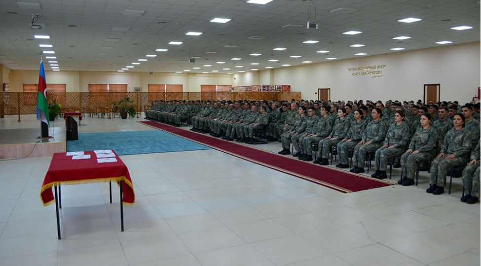 ehtiyat-zabit-hazirligi-kursunun-novbeti-buraxilish-merasimi-kechirilib