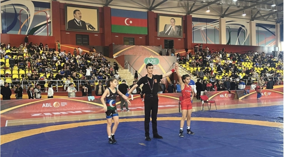 astarada-qadin-guleshchileri-sinaq-meydaninda