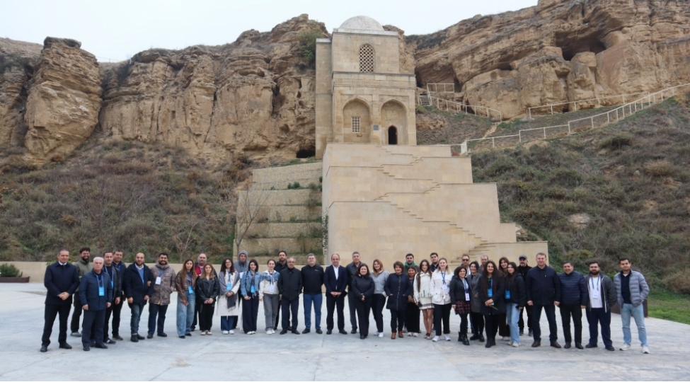 qish-turizm-movsumu-oncesi-daxili-turizm-imkanlari-numayish-etdirilib