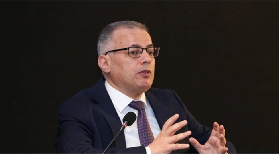 vusal-qasimli-bank-sektoru-reqemsallashma-ile-tehlukesizlik-chagirishlarinin-kesishdiyi-dovrden-kechir