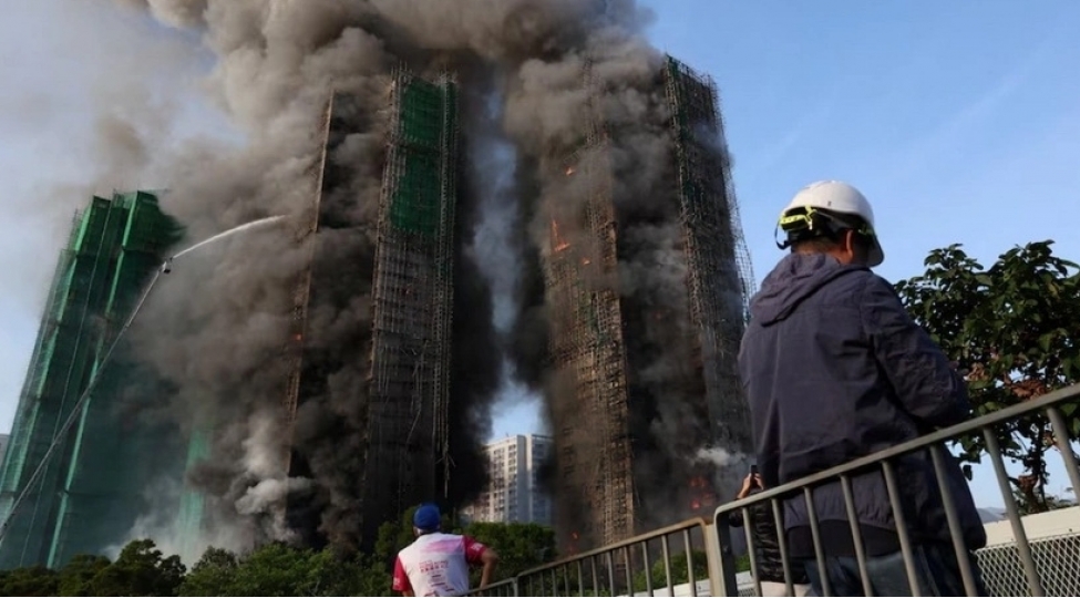 honq-konqda-yangin-qurbanlarinin-sayi-55-nefere-chatib