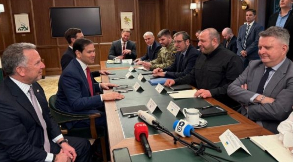 ukrayna-xin-absh-numayende-heyeti-ile-novbeti-muzakireleri-ugurlu-adlandirib