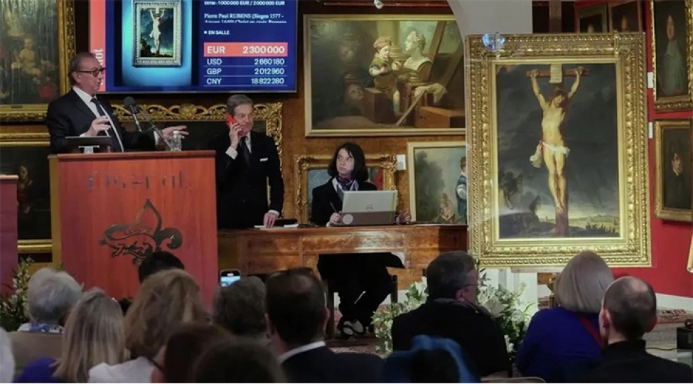 bu-tabloherracda-23-milyon-avroya-satilib