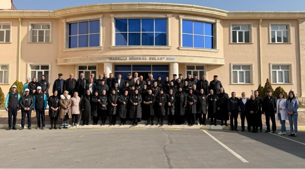 shehid-valideyinleri-badamli-ve-sirab-mineral-sular-zavodlarini-ziyaret-edibler