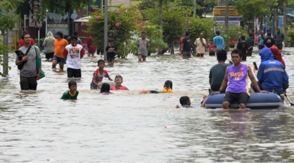 sumatra-adasinda-dashqin-ve-torpaq-surushmelerinin-qurbanlarinin-sayi-631-e-chatib