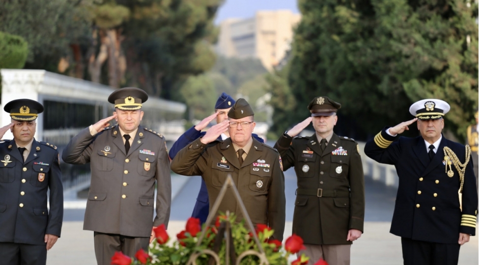 absh-in-briqada-generali-azerbaycana-gelib